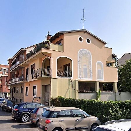 Apartament Yellow House Turyn Zewnętrze zdjęcie