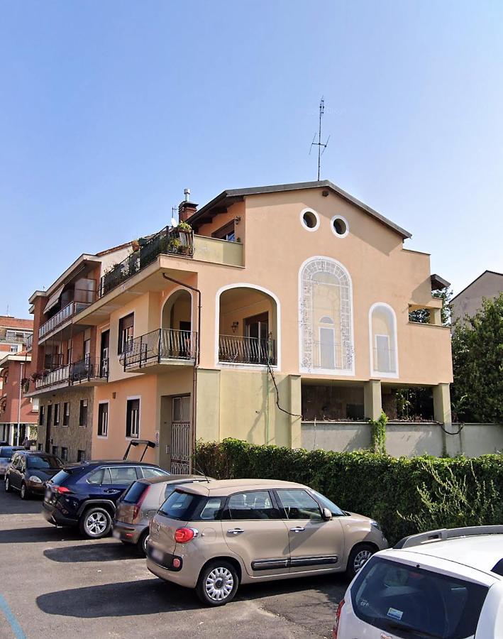 Apartament Yellow House Turyn Zewnętrze zdjęcie