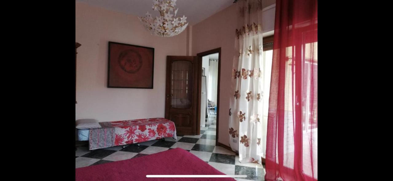 Apartament Yellow House Turyn Zewnętrze zdjęcie